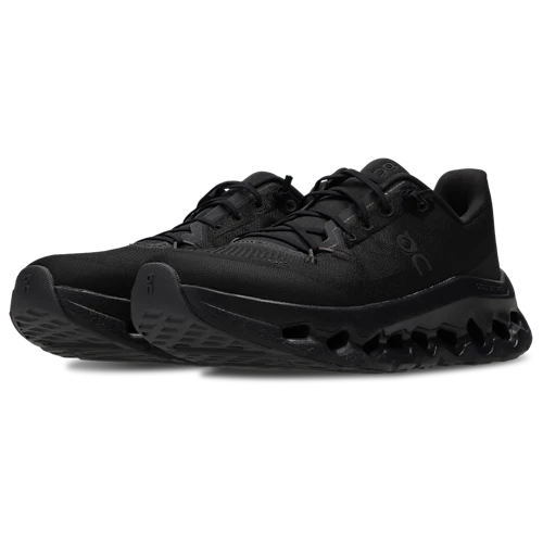 RIVEN FASHION | ON CLOUD SNEAKERS